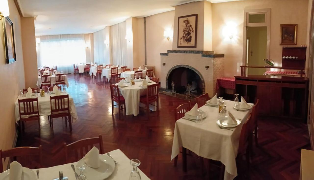 Hotel Panorama Azrou Bagian luar foto