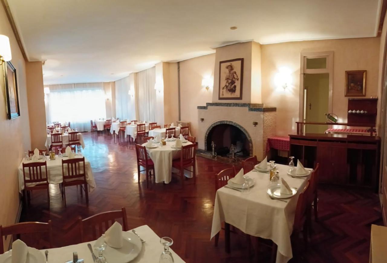 Hotel Panorama Azrou Bagian luar foto